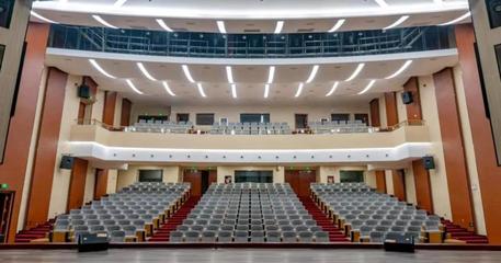 黔東南州文化劇場盛大啟用，惠民好戲連臺點(diǎn)亮群眾文化生活